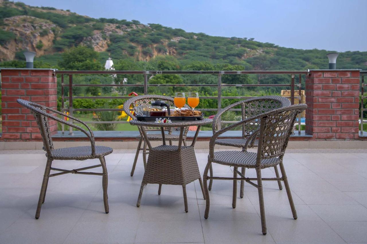 Stayvista At Hillside Paradise Dhauj Экстерьер фото